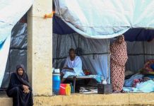 الفيضانات في السودان تهدم المنازل وتشرّد عائلات النازحين الفيضانات في السودان تهدم المنازل وتشرّد عائلات النازحين