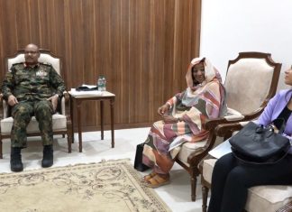 جابر يلتقي الوفد الإعلامي السوداني المصري جابر يلتقي الوفد الإعلامي السوداني المصري