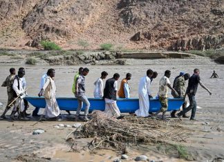 انهيار سد شرقي السودان يتسبب بفيضان وتوقعات بتواصل تهاطل الأمطار انهيار سد شرقي السودان يتسبب بفيضان وتوقعات بتواصل تهاطل الأمطار