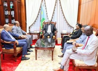 سفير السودان بجوبا يلتقي بنائب رئيس دولة جنوب السودان سفير السودان بجوبا يلتقي بنائب رئيس دولة جنوب السودان