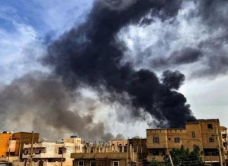 أول اشتباكات مسلحة في الخرطوم بحري وسط قصف على أم درمان والفاشر أول اشتباكات مسلحة في الخرطوم بحري وسط قصف على أم درمان والفاشر