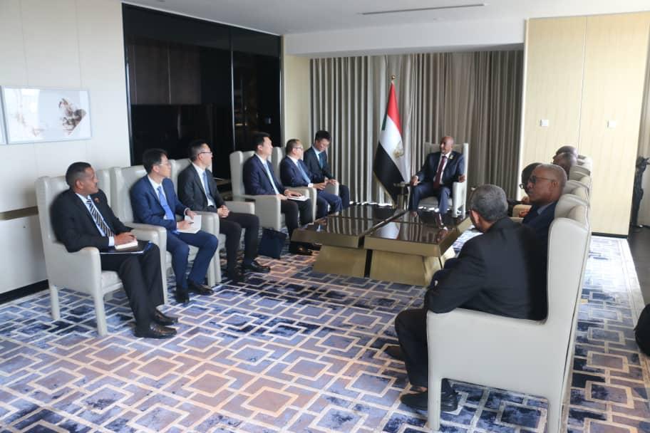 السودان والصين يوقعان إتفاق للتعاون الاستراتيجي في المجالات الدفاعية السودان والصين يوقعان إتفاق للتعاون الاستراتيجي في المجالات الدفاعية