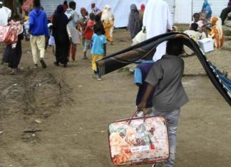 السودان: نزوح كثيف في الخرطوم جراء القصف السودان: نزوح كثيف في الخرطوم جراء القصف