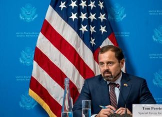 توم بيرييلو: السودانيون لا يريدون تقاسم السلطة بين البرهان وحميدتي توم بيرييلو: السودانيون لا يريدون تقاسم السلطة بين البرهان وحميدتي