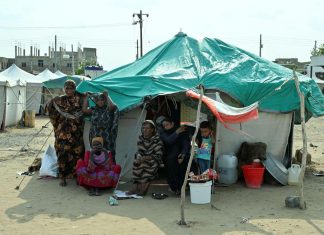 قصف متبادل بين الجيش السوداني والدعم السريع بالفاشر وإصابة مدنييْن في أم درمان قصف متبادل بين الجيش السوداني والدعم السريع بالفاشر وإصابة مدنييْن في أم درمان