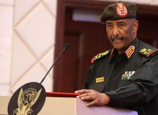 البرهان يرحب بتصريح بايدن والمعارك تحتدم في الخرطوم البرهان يرحب بتصريح بايدن والمعارك تحتدم في الخرطوم