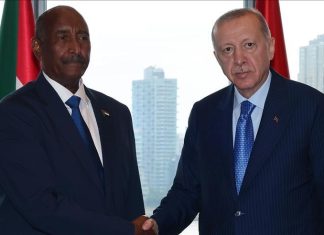 أردوغان يلتقي رئيس مجلس السيادة السوداني في نيويورك أردوغان يلتقي رئيس مجلس السيادة السوداني في نيويورك
