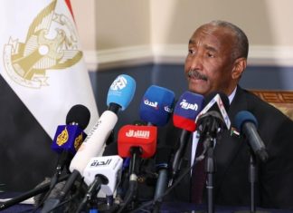 البرهان: مستعدون للإنخراط في اي مبادرةتحقق السلام وفقا لما تم سابقا البرهان: مستعدون للإنخراط في اي مبادرةتحقق السلام وفقا لما تم سابقا
