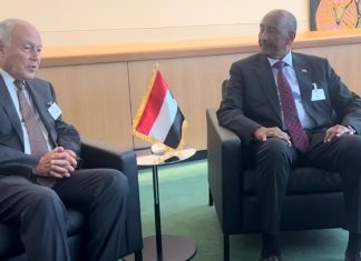 رئيس مجلس السيادة يلتقي الأمين العام لجامعة الدول العربية رئيس مجلس السيادة يلتقي الأمين العام لجامعة الدول العربية