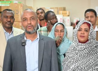 وزير الصحة يطمئن على الموقف الدوائي بولاية نهر النيل وزير الصحة يطمئن على الموقف الدوائي بولاية نهر النيل