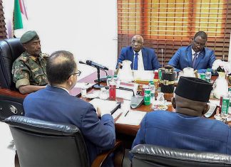 تحرك أفريقي وأميركي لتسريع احتواء الأزمة السودانية تحرك أفريقي وأميركي لتسريع احتواء الأزمة السودانية