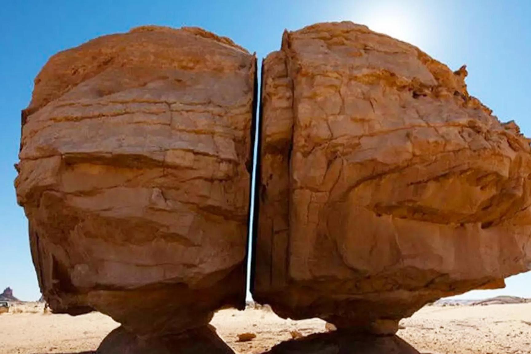 لماذا يعجز العلماء عن حل لغز صخرة النصلة في السعودية؟ لماذا يعجز العلماء عن حل لغز صخرة النصلة في السعودية؟