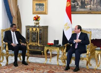 مصر ترد على إتهام حميدتي لها بقصف قواته بالطيران مصر ترد على إتهام حميدتي لها بقصف قواته بالطيران