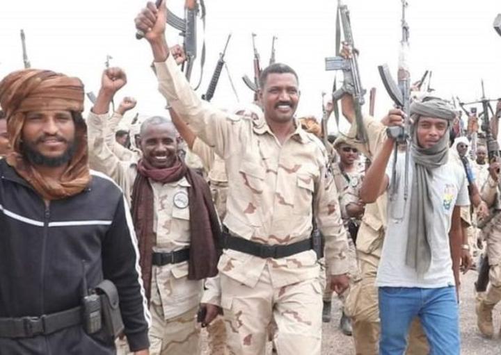 الجيش السوداني يعلن إنشقاق أبو عاقلة كيكل عن الدعم السريع وإنضمامه إلى القوات المسلحة السودانية ويكشف عن عفو من البرهان الجيش السوداني يعلن إنشقاق أبو عاقلة كيكل عن الدعم السريع وإنضمامه إلى القوات المسلحة السودانية ويكشف عن عفو من البرهان