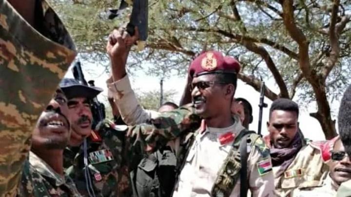 السودان: قائد الدعم السريع في ولاية الجزيرة ينشق ويسلم نفسه للجيش
