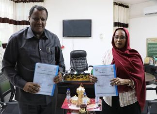 الصحة والتأمين الصحي بالشمالية يوقعان علي تحديث أسعار الخدمات الصحية الصحة والتأمين الصحي بالشمالية يوقعان علي تحديث أسعار الخدمات الصحية