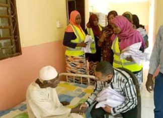المسنون السودانيون يعيشون أوضاعاً مأسوية في معسكرات النزوح المسنون السودانيون يعيشون أوضاعاً مأسوية في معسكرات النزوح