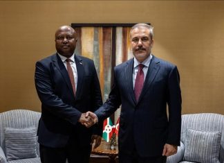 وزير الخارجية التركي يلتقي نظيره البوروندي وزير الخارجية التركي يلتقي نظيره البوروندي