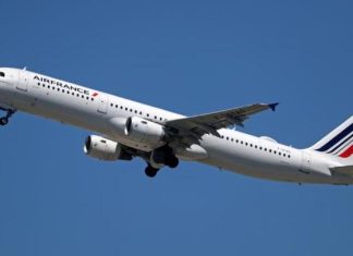 الخطوط الجوية الفرنسية تعلّق رحلاتها فوق البحر الأحمر احترازياً الخطوط الجوية الفرنسية تعلّق رحلاتها فوق البحر الأحمر احترازياً