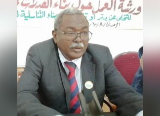 مدير جامعه كردفان يقف علي سير امتحانات الدفعه 20 بكلية الاداب مدير جامعه كردفان يقف علي سير امتحانات الدفعه 20 بكلية الاداب