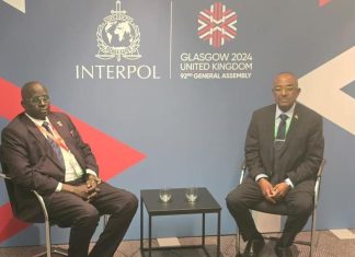 مدير عام قوات الشرطة يلتقى بنظرائه الجنوب سودانى والرواندى على هامش اجتماعات الجمعية العامة للإنتربول بمدينة غلاسكو مدير عام قوات الشرطة يلتقى بنظرائه الجنوب سودانى والرواندى على هامش اجتماعات الجمعية العامة للإنتربول بمدينة غلاسكو