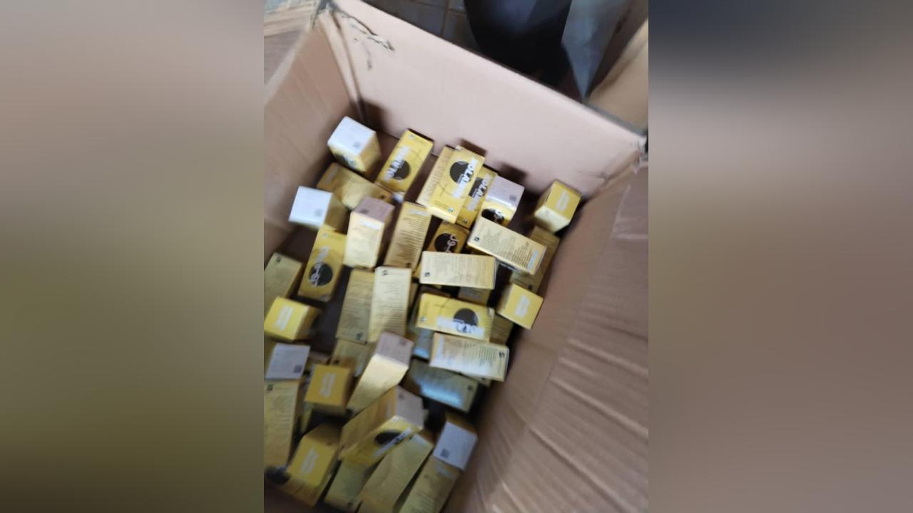 مجلس الأدوية بنهر النيل يضبط أدوية مهربة وغير مسجلة بالمجلس مجلس الأدوية بنهر النيل يضبط أدوية مهربة وغير مسجلة بالمجلس