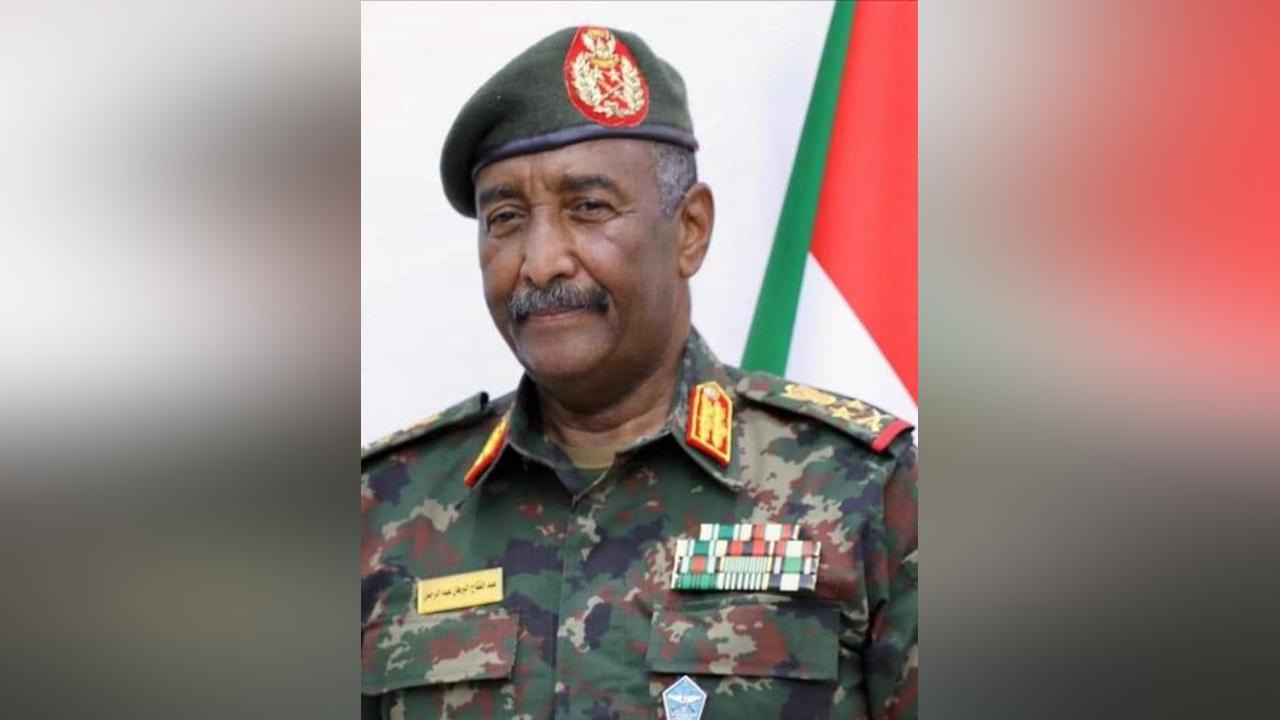 البرهان يهدد المؤتمر الوطني المحلول ويحدد شروط وقف الحرب ويرد على قرار بريطانيا في مجلس الامن ويرسل رسائل..للدعم السريع وداعميه والتحالفات مع الدول البرهان يهدد المؤتمر الوطني المحلول ويحدد شروط وقف الحرب ويرد على قرار بريطانيا في مجلس الامن ويرسل رسائل..للدعم السريع وداعميه والتحالفات مع الدول