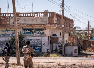 الجيش السوداني يعلن تقدمه والدعم السريع يهاجم عطبرة بالمسيّرات الجيش السوداني يعلن تقدمه والدعم السريع يهاجم عطبرة بالمسيّرات