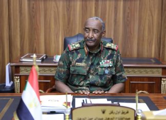 رئيس مجلس السيادة يلتقي والي نهر النيل المكلف رئيس مجلس السيادة يلتقي والي نهر النيل المكلف