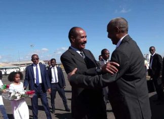 قمة إريترية سودانية بأسمرا وإثيوبيا تؤكد “التزامها” بسيادة السودان قمة إريترية سودانية بأسمرا وإثيوبيا تؤكد "التزامها" بسيادة السودان
