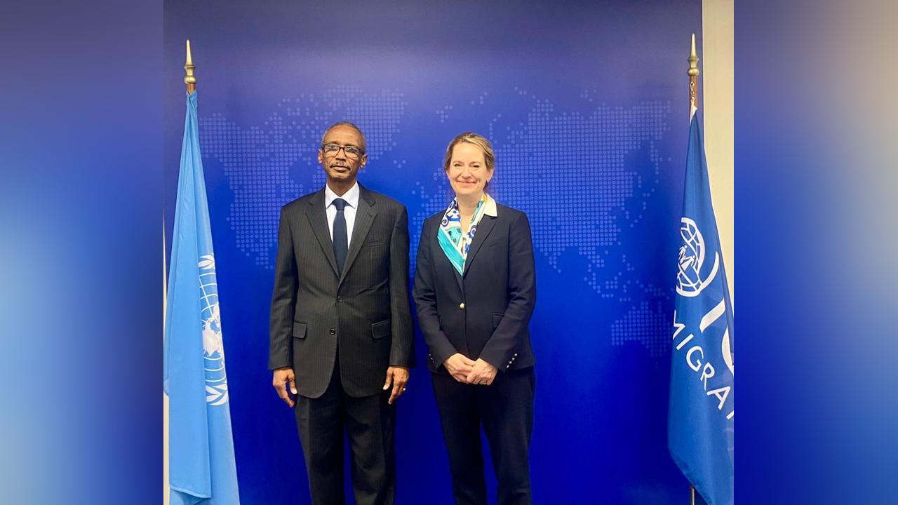 مندوب السودان الدائم بجنيف يستعرض أوضاع النازحين واللاجئين مع مدير عام المنظمة الدولية للهجرة مندوب السودان الدائم بجنيف يستعرض أوضاع النازحين واللاجئين مع مدير عام المنظمة الدولية للهجرة