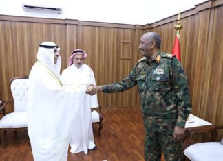 البرهان يتلقى دعوة من الشيخ مشعل لزيارة الكويت البرهان يتلقى دعوة من الشيخ مشعل لزيارة الكويت