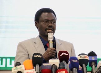 مناوي يدعو لوحدة الصف ونبذ القبيلة والجهوية مناوي يدعو لوحدة الصف ونبذ القبيلة والجهوية