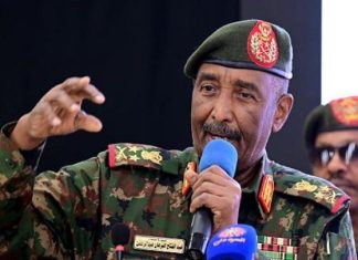 البرهان: العالم غير مهتم بما يجري في السودان وسننهي التمرد إلى الأبد البرهان: العالم غير مهتم بما يجري في السودان وسننهي التمرد إلى الأبد