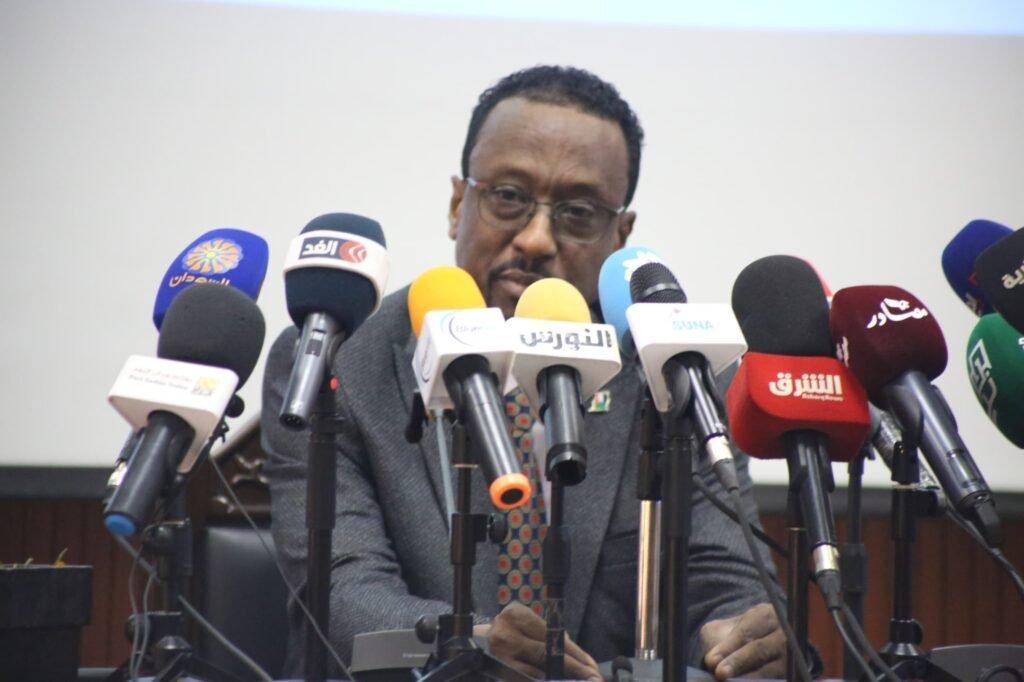 مجلس الوزراء السوداني يُجيز مشروع الموازنة الطارئة ويُعدل قانون الشركات مجلس الوزراء السوداني يُجيز مشروع الموازنة الطارئة ويُعدل قانون الشركات
