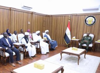 رئيس مجلس السيادة يلتقى وفد مجلس أعيان شوري الفور رئيس مجلس السيادة يلتقى وفد مجلس أعيان شوري الفور