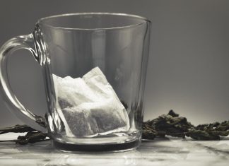 أكياس الشاي الذي نشرب تحوي ملوثات “تدفع للقلق” أكياس الشاي الذي نشرب تحوي ملوثات "تدفع للقلق"