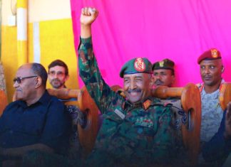 رئيس مجلس السيادة يشارك المسيحيين إحتفالاتهم بأعياد الميلاد رئيس مجلس السيادة يشارك المسيحيين إحتفالاتهم بأعياد الميلاد