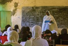 الثانوية السودانية… كي يصبح التعليم خافضاً لصوت البنادق الثانوية السودانية... كي يصبح التعليم خافضاً لصوت البنادق