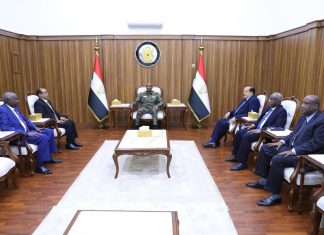 رئيس مجلس السيادة يوجه بتعزيز وتطوير علاقات السودان الخارجية رئيس مجلس السيادة يوجه بتعزيز وتطوير علاقات السودان الخارجية