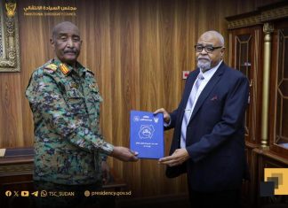 رئيس مجلس السيادة يلتقي المراجع العام لجمهورية السودان رئيس مجلس السيادة يلتقي المراجع العام لجمهورية السودان