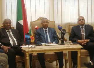 سفير السودان بالقاهرة يكشف إنجازات السفارة في ادارة ملف علاقة السودان بالجامعة العربية سفير السودان بالقاهرة يكشف إنجازات السفارة في ادارة ملف علاقة السودان بالجامعة العربية