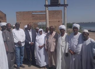 وزيرة المالية بالنيل الأبيض تقف على كهرباء مشروع الطويلة الزراعي بمحلية قلي وزيرة المالية بالنيل الأبيض تقف على كهرباء مشروع الطويلة الزراعي بمحلية قلي