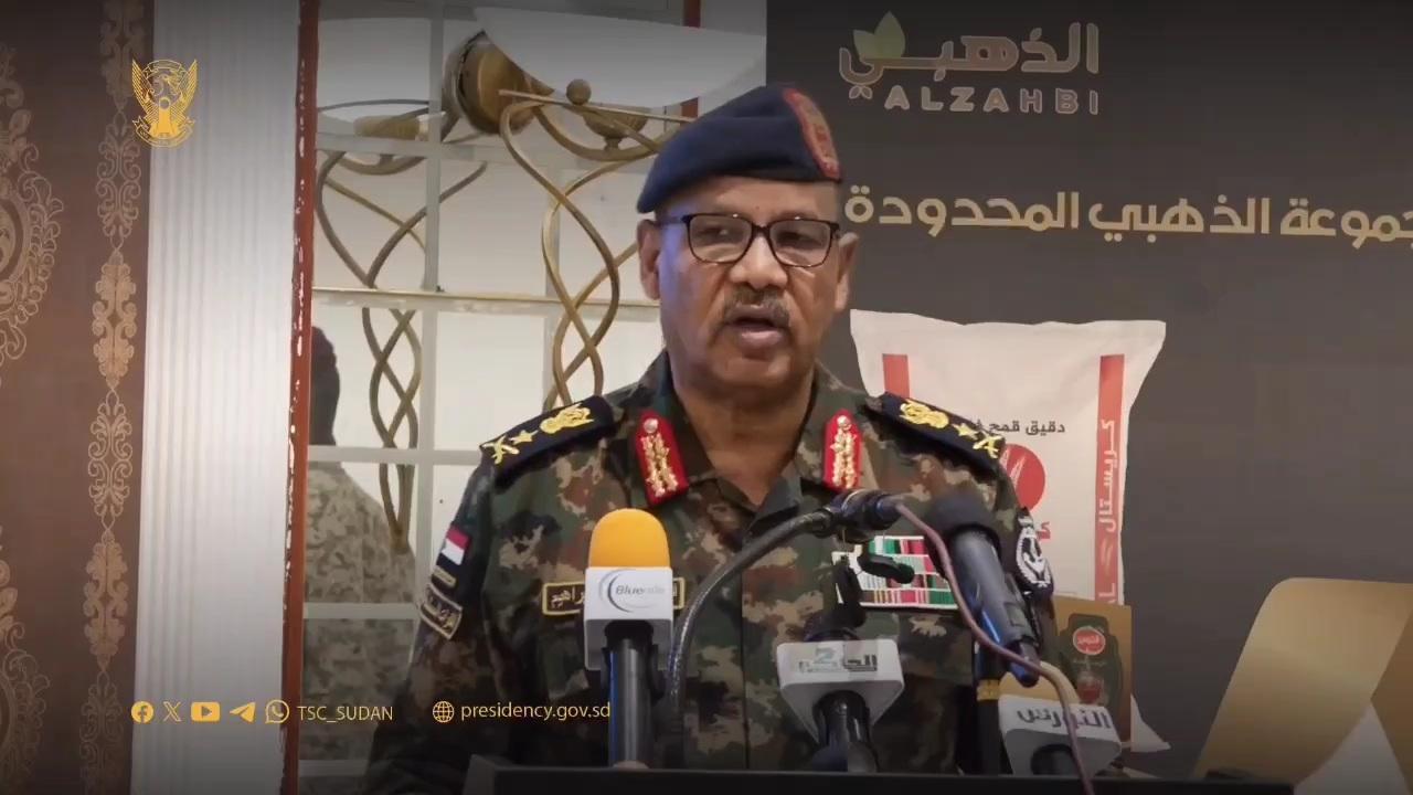 جابر يؤكد على دور الرياضة في دعم معركة الكرامة جابر يؤكد على دور الرياضة في دعم معركة الكرامة