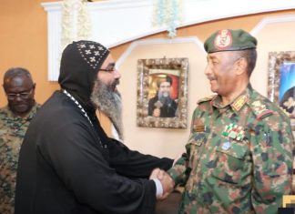 رئيس مجلس السيادة يشارك في احتفالات الطائفة القبطية بأعياد الميلاد رئيس مجلس السيادة يشارك في احتفالات الطائفة القبطية بأعياد الميلاد