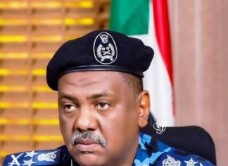 لماذا عاد وزير الداخلية السابق إلى السودان؟ لماذا عاد وزير الداخلية السابق إلى السودان؟