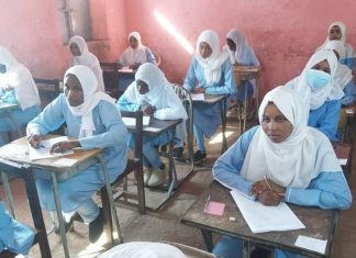 جولة سونا الأبيض على عدد من مراكز الامتحانات وسكن الطلاب جولة سونا الأبيض على عدد من مراكز الامتحانات وسكن الطلاب