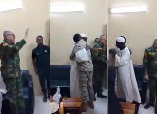 لقاء مؤثر يجمع بين ضابط سوداني محرر وابنه لقاء مؤثر يجمع بين ضابط سوداني محرر وابنه