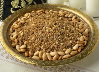 الزميتة.. وجبة غذائية مثالية للرحلات الطويلة ومتعة لكل فصول السنة الزميتة.. وجبة غذائية مثالية للرحلات الطويلة ومتعة لكل فصول السنة