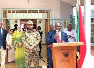 سفير السودان لدى كينيا يهنئ بانتصارات القوات المسلحة السودانية سفير السودان لدى كينيا يهنئ بانتصارات القوات المسلحة السودانية